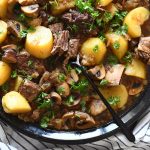 תבשיל בשר ופטריות עם ערמונים ותפוחי אדמה