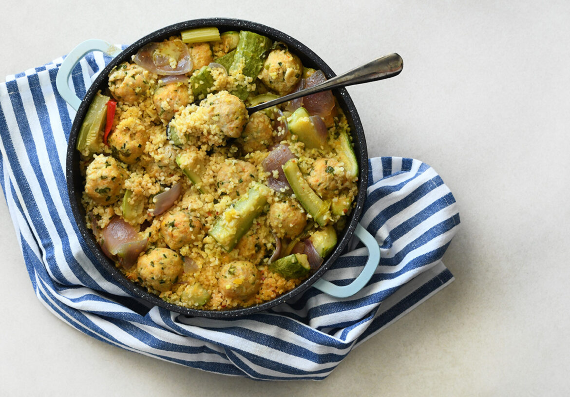 קציצות דגים עם קישואים ובורגול